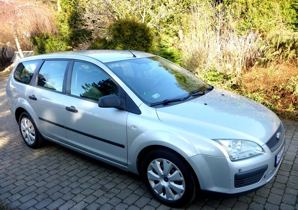 Ford Focus cena 7900 przebieg: 228000, rok produkcji 2005 z Września małe 742